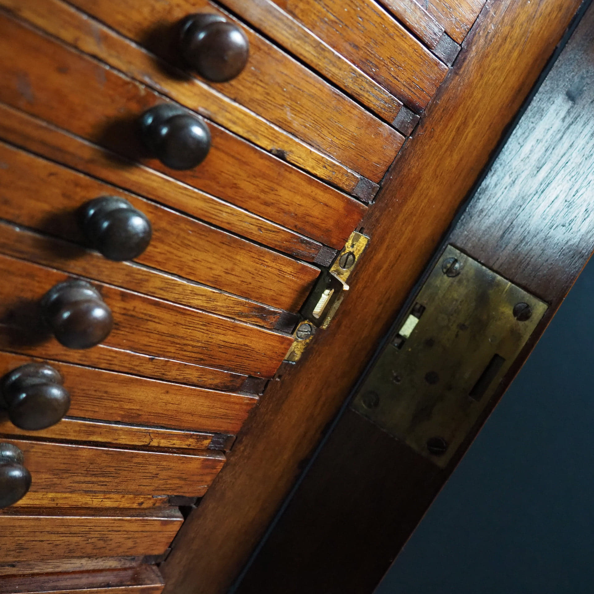 Slide Cabinet Slide Cabinet