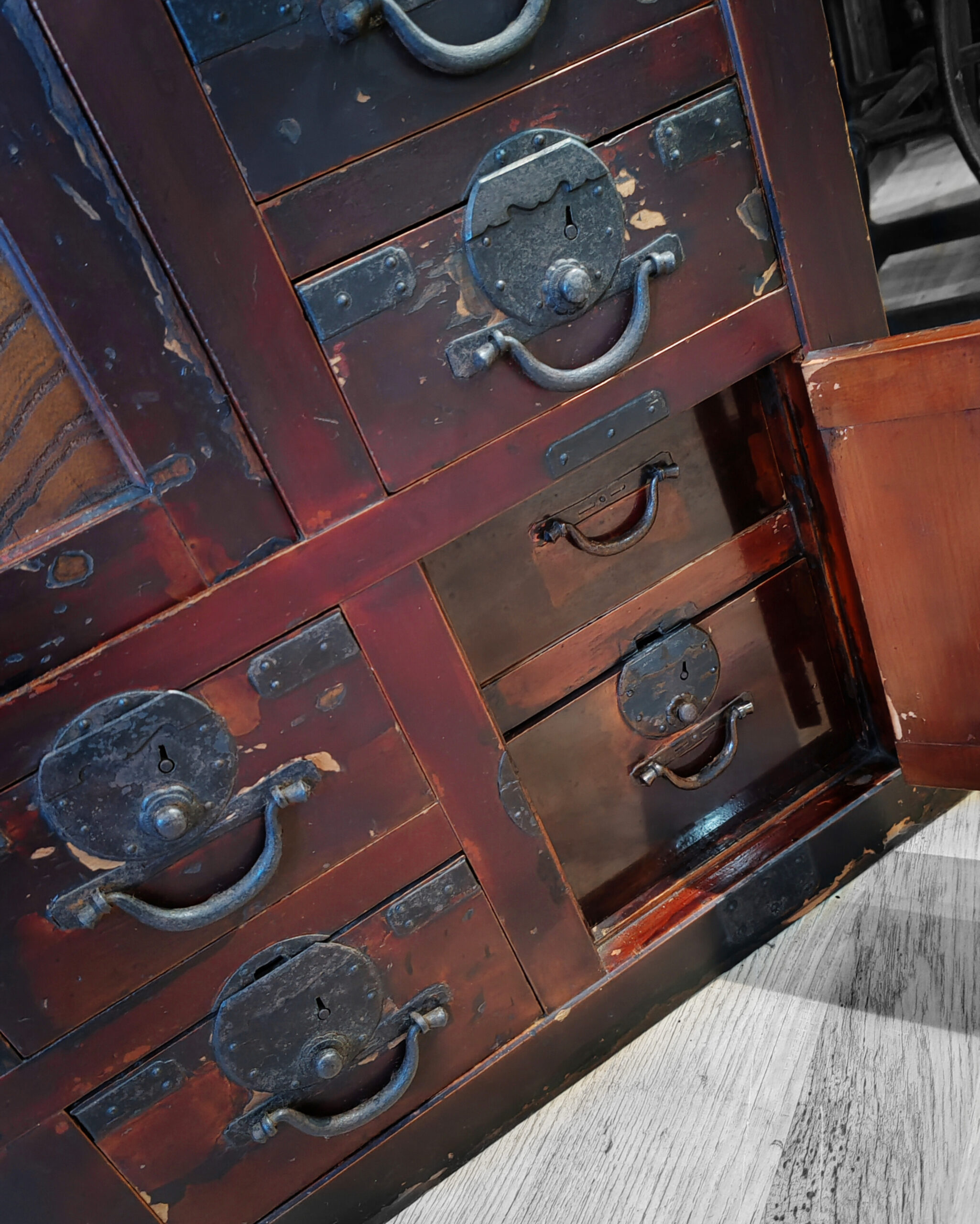 tansu tansu